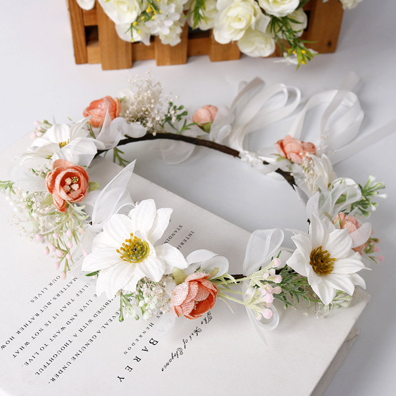 Korean-style fresh flower wreath, pink flower bud, beautiful hairband, sweet flower wreath, children's festival catwalk show performance headwear details Picture