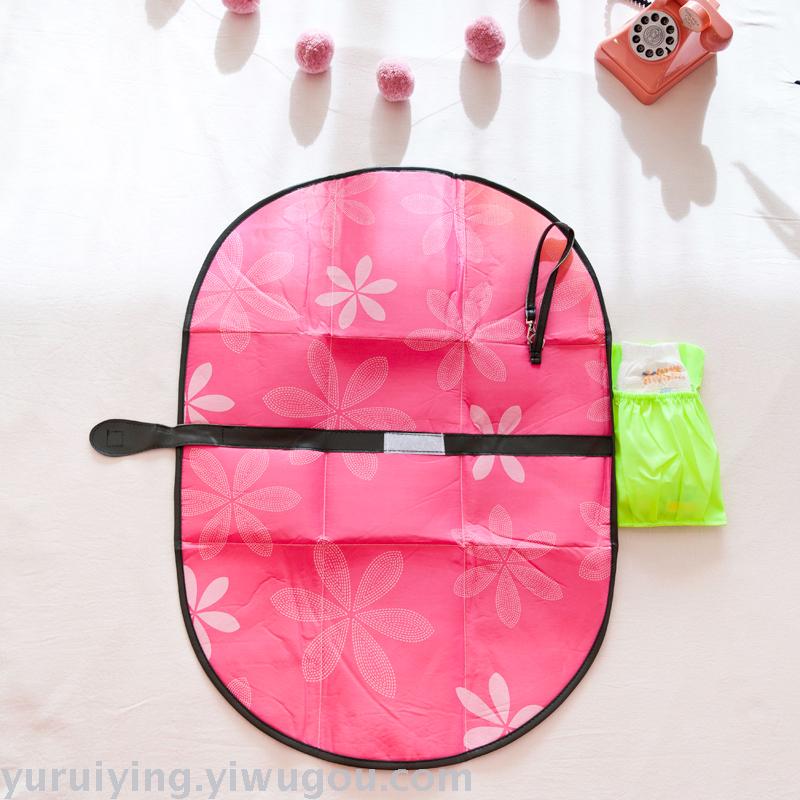 Baby diaper pad, portable pad for both boys and girls, foldable waterproof urine separator pad for protection Item Picture