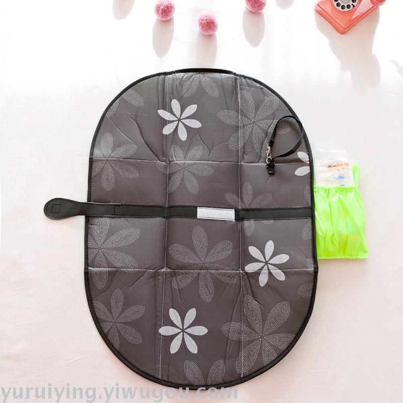 Baby diaper pad, portable pad for both boys and girls, foldable waterproof urine separator pad for protection Application Scenario