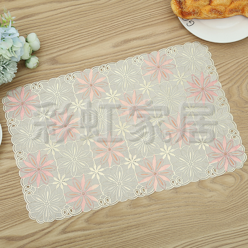 New eco-friendly colored gold placemats, heat insulation pads, waterproof and anti-slip Western placemats, PVC material table MATS, plate MATS and bowl MATS full figure
