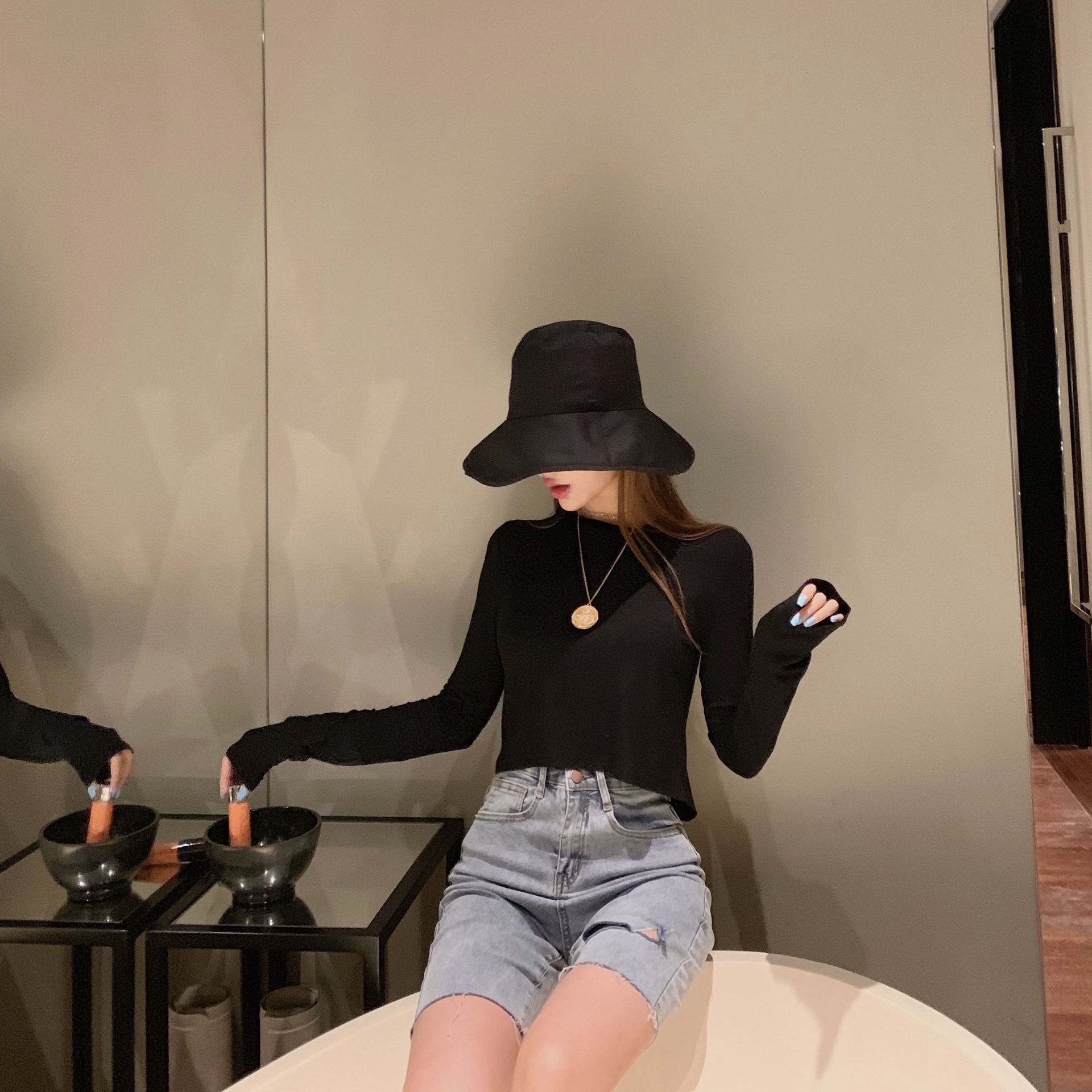 Simple solid-color T-shirt, new summer style crop top, versatile round-neck slim long-sleeved base layer, women's short top Item Picture