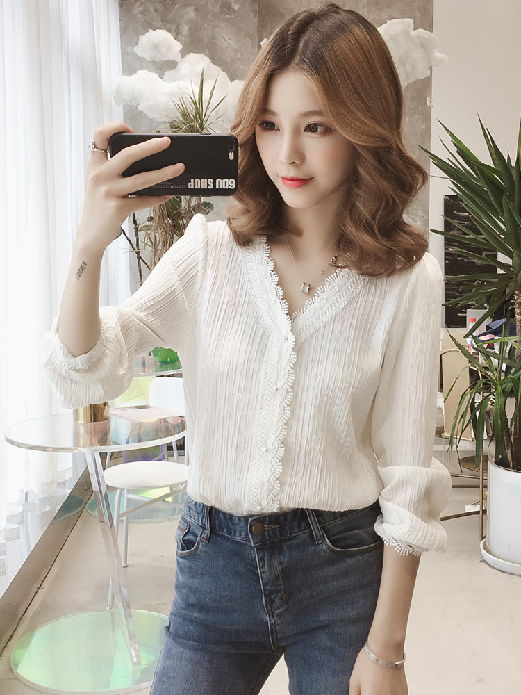 Chiffon shirt for women, 2019 new spring collection, Korean V-neck top, long-sleeved, stylish design, niche white shirt details Picture
