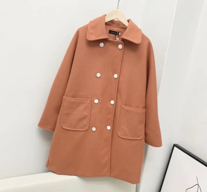 دمية سيدة المال، معطف الصوف Item Picture