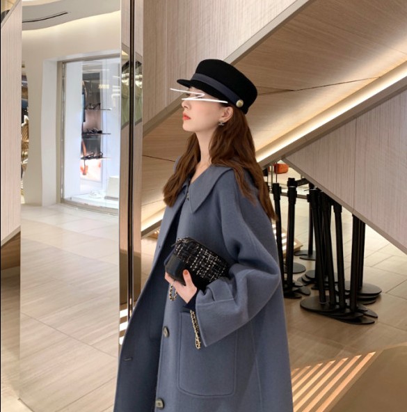 Xia Shiwen's custom-made textured woolen coat for women's winter, a retro doll-neck woolen coat in mid-length style details Picture