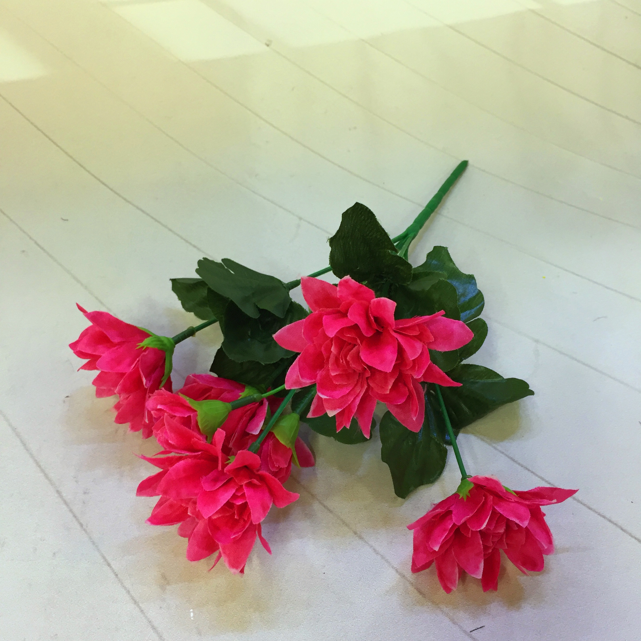 5-head 7-flower artificial flower, begonia details Picture