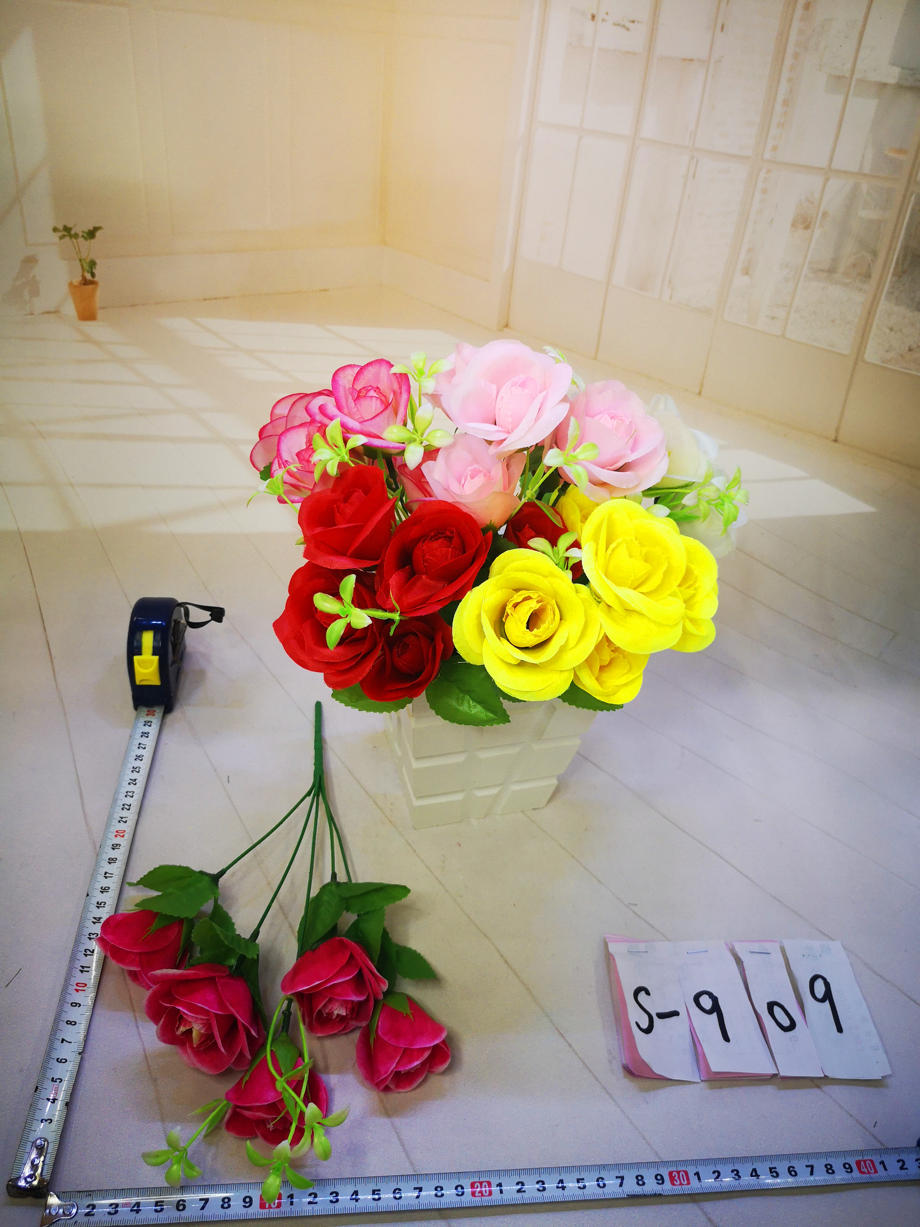 Factory direct sales of 5 artificial flowers of Yilanmei