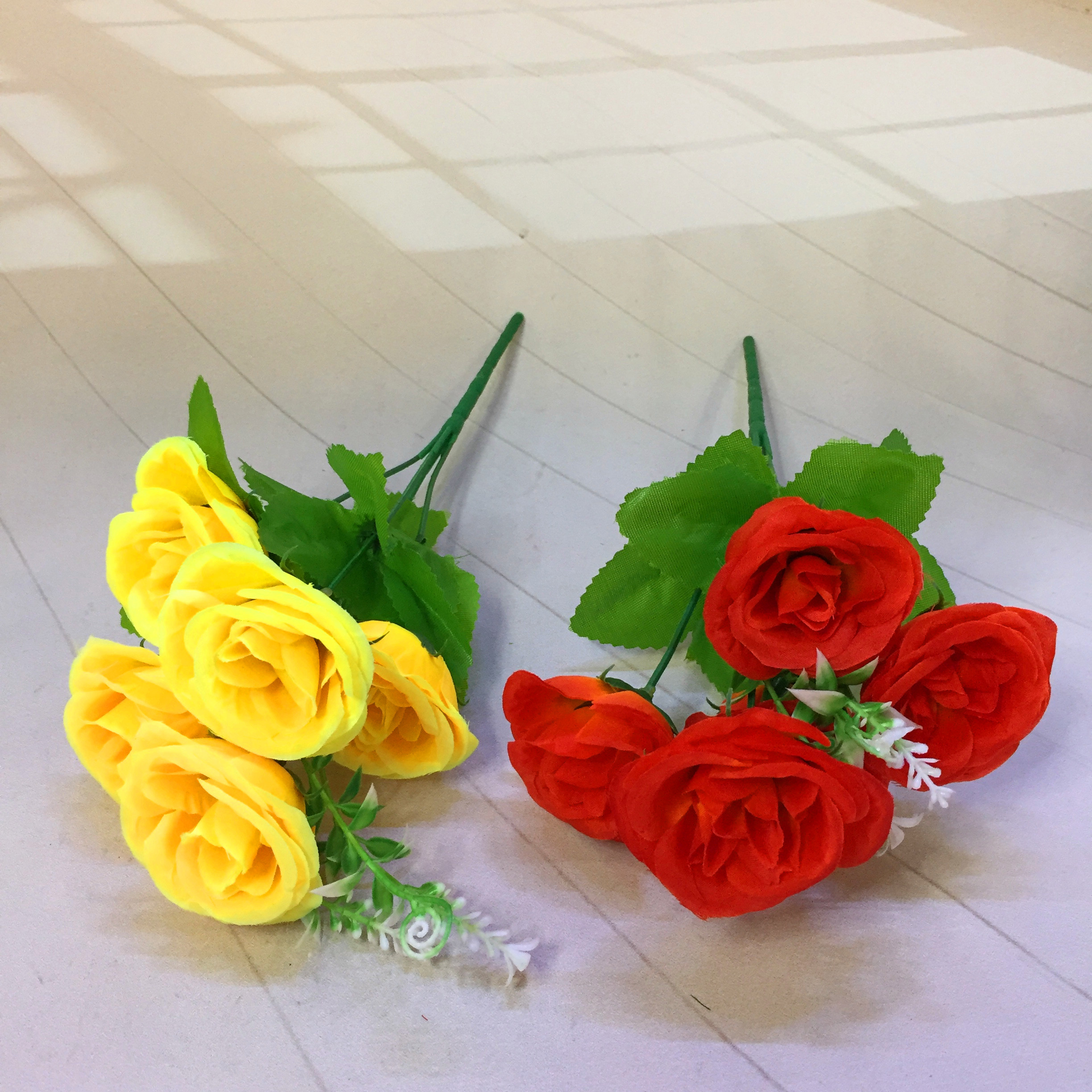 Factory direct sales of 5 small fragrant rose artificial flowers Specification image