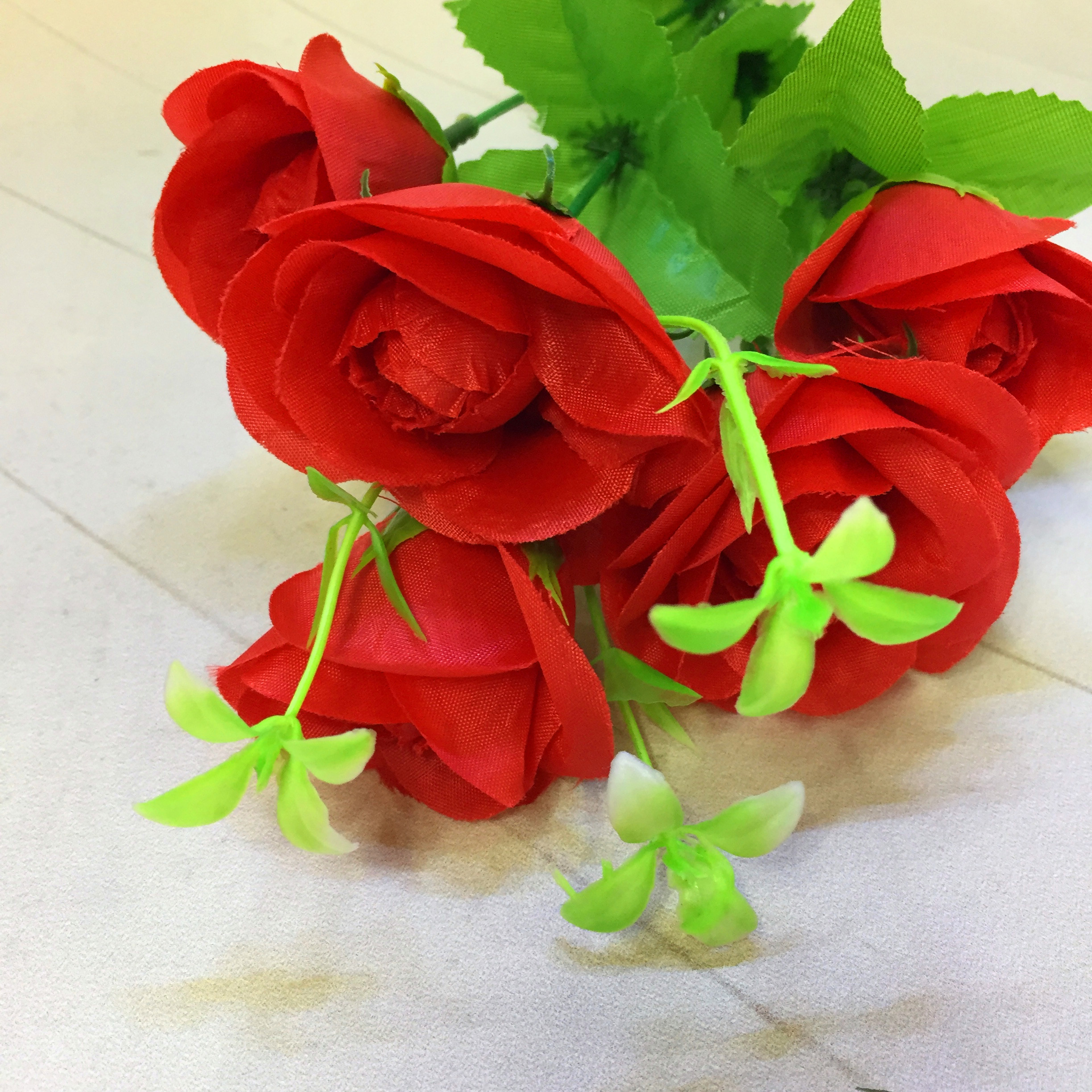 Factory direct sales of 5 artificial flowers of Yilanmei Item Picture