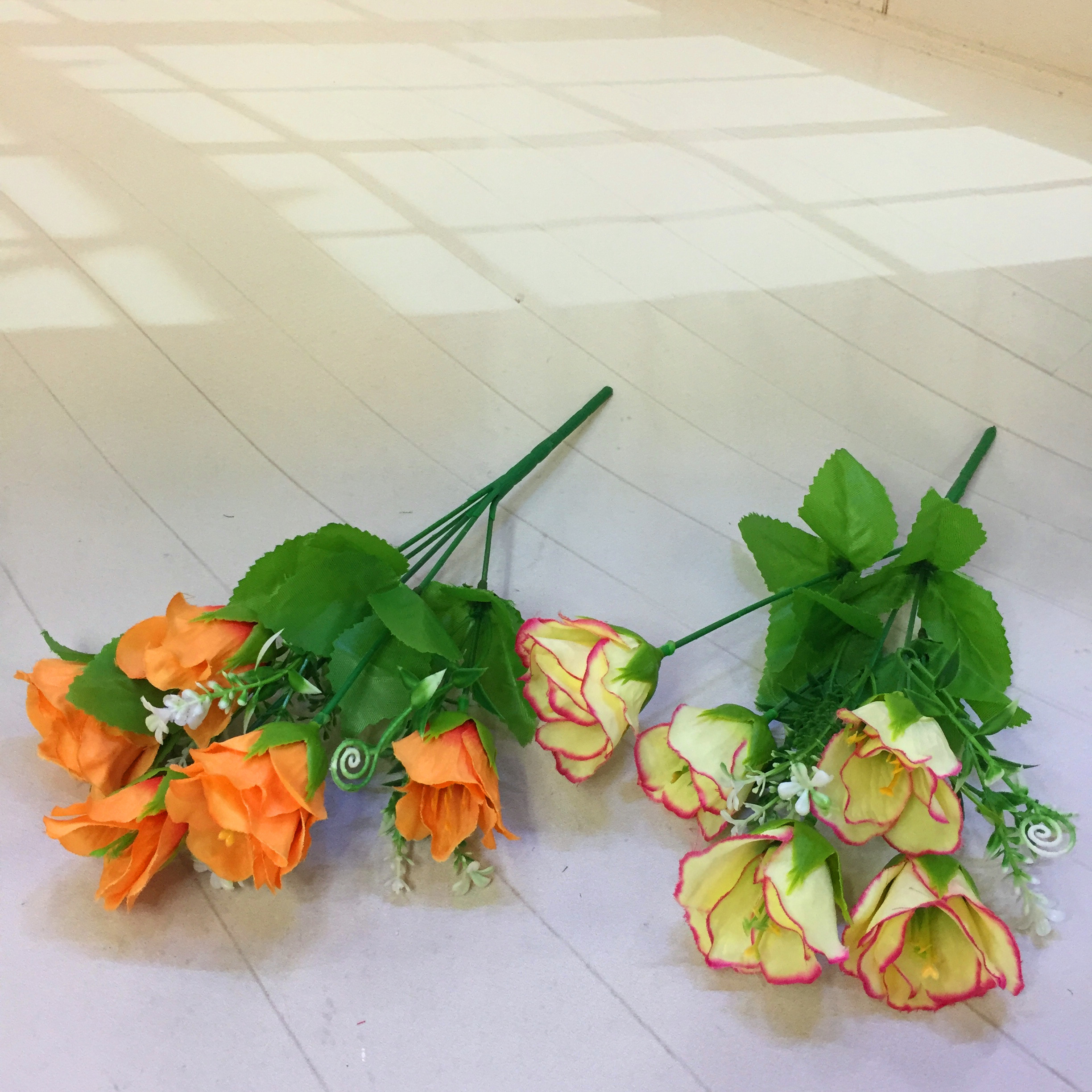 Factory direct sales of 5 pieces of fragrant rose artificial flowers details Picture