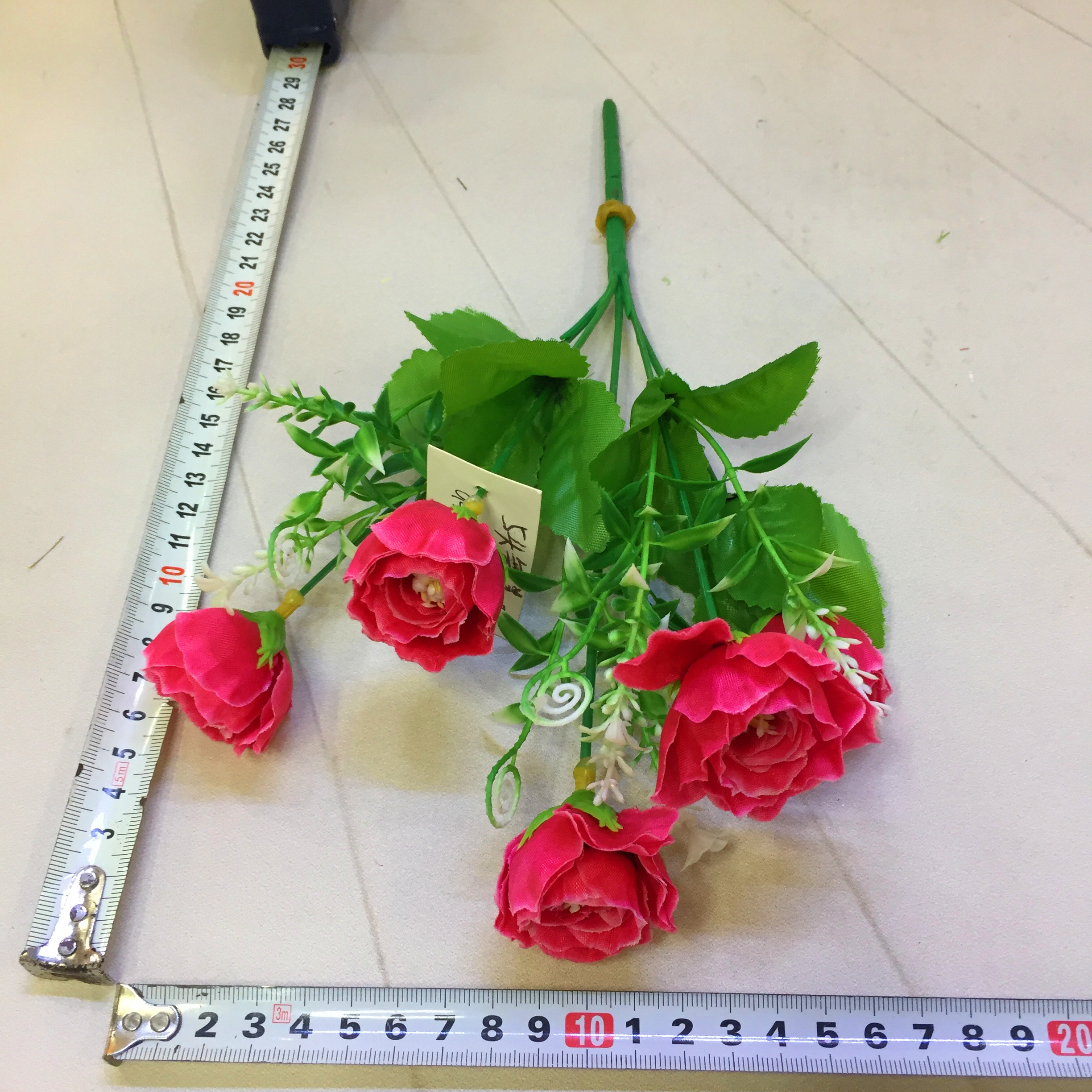 Factory direct sales of 5 sets of stage design rose artificial flowers Item Picture