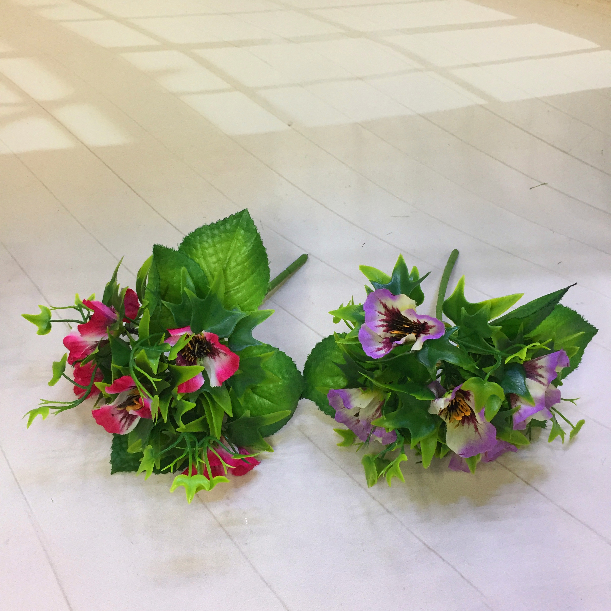 Factory direct sales XY19037-1 artificial flower Application Scenario