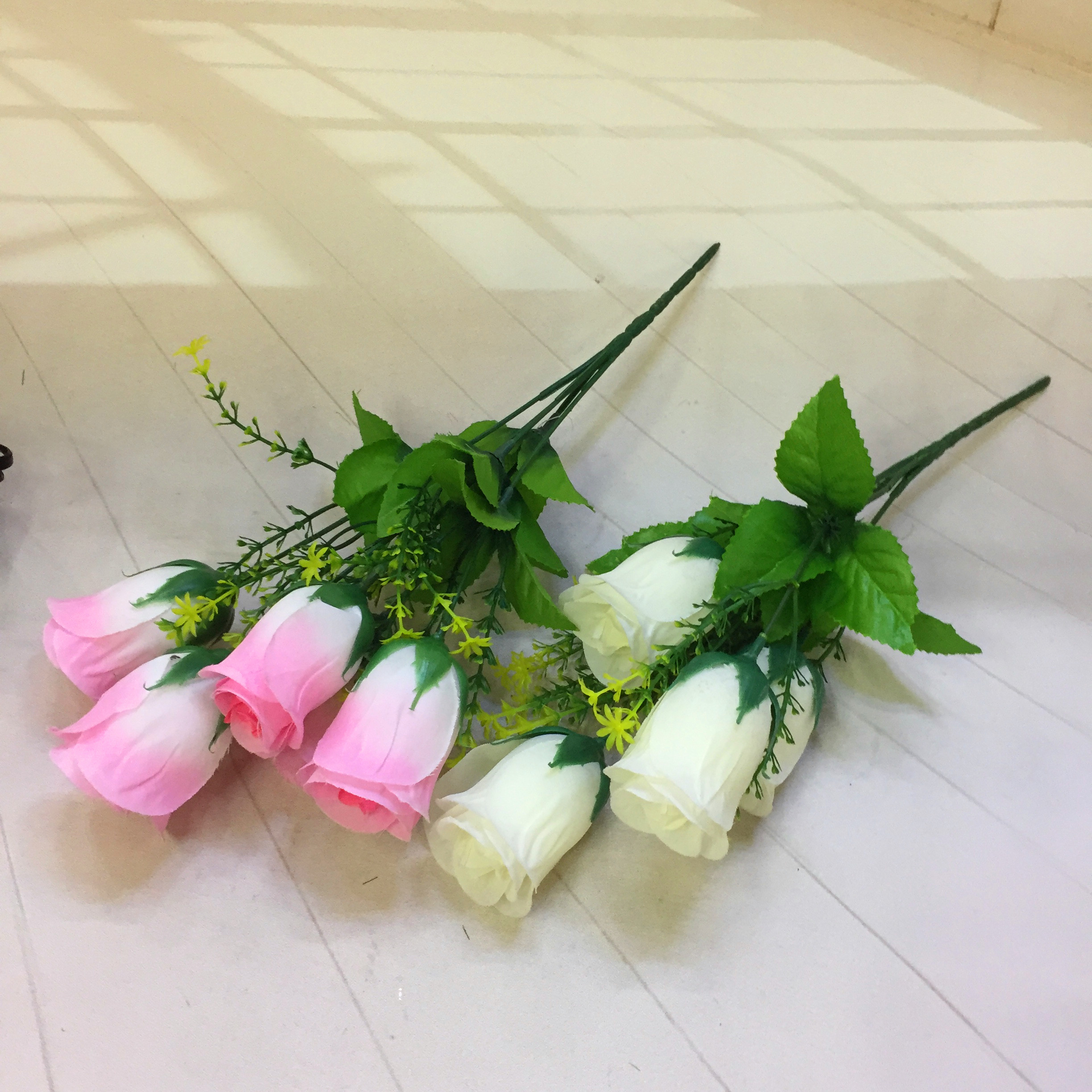 Factory direct sales of 5 artificial flowers of Chinese bud Application Scenario