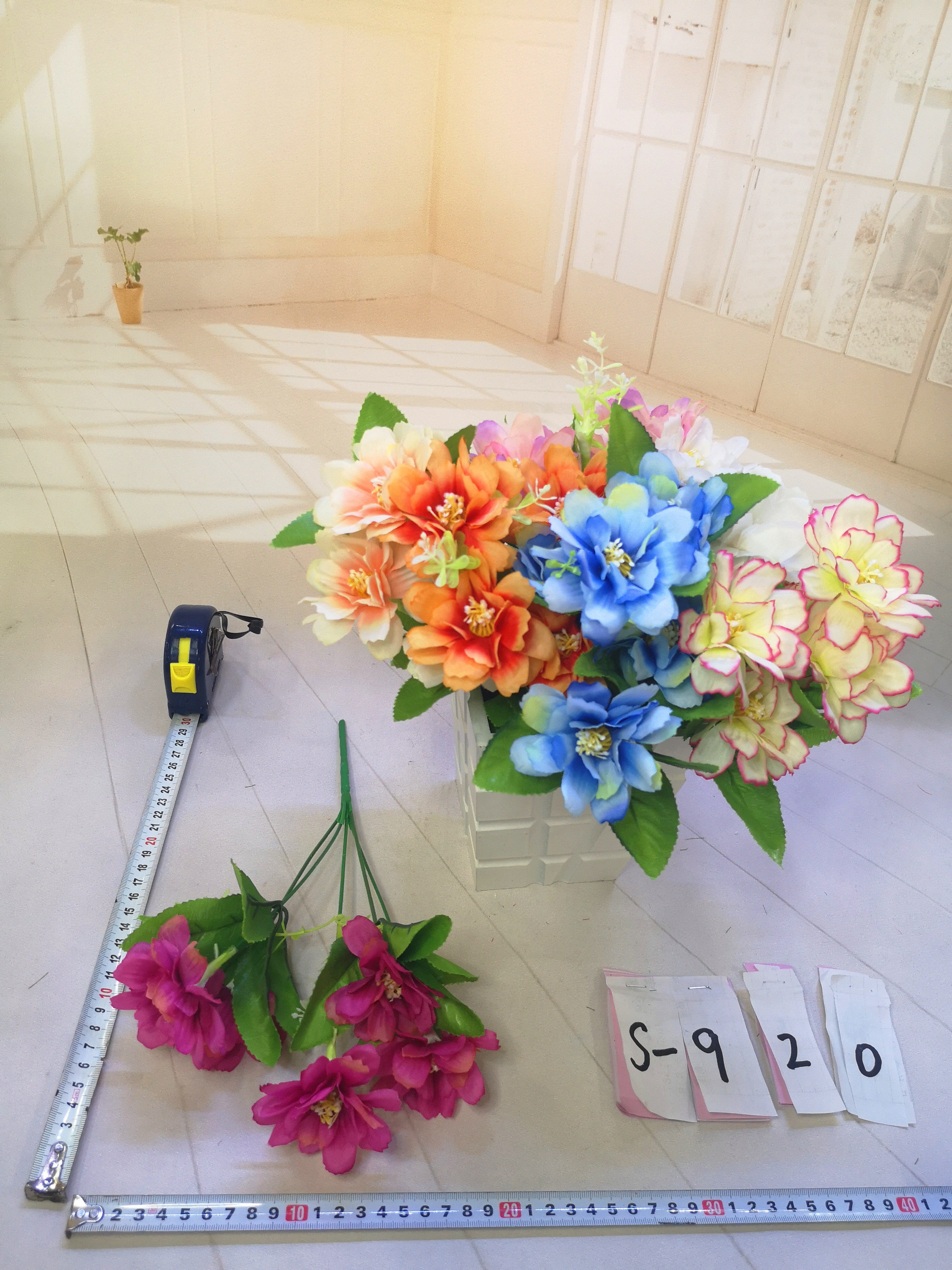 Factory direct sales of 5 artificial rose artificial flowers details Picture