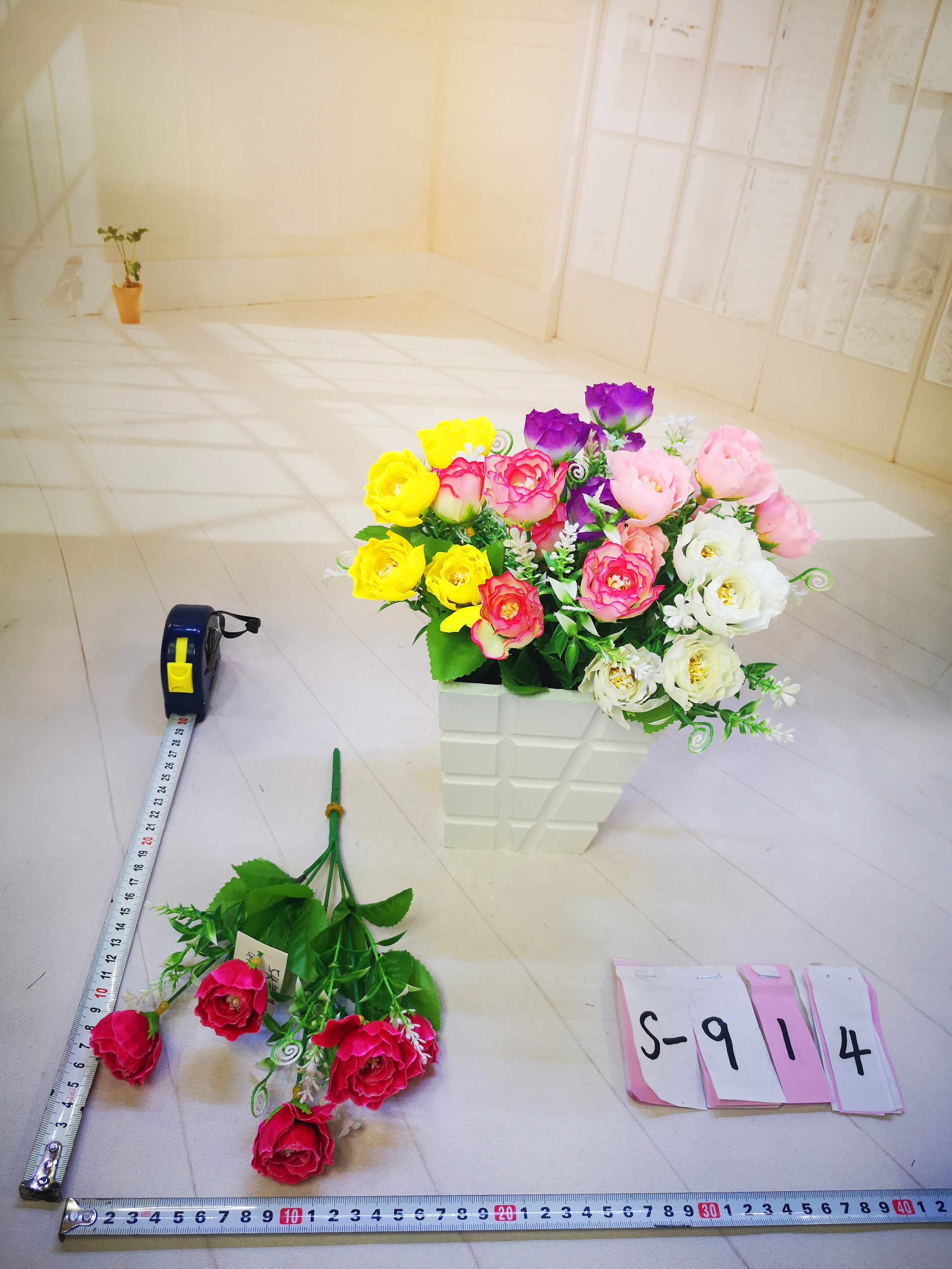 Factory direct sales of 5 sets of stage design rose artificial flowers