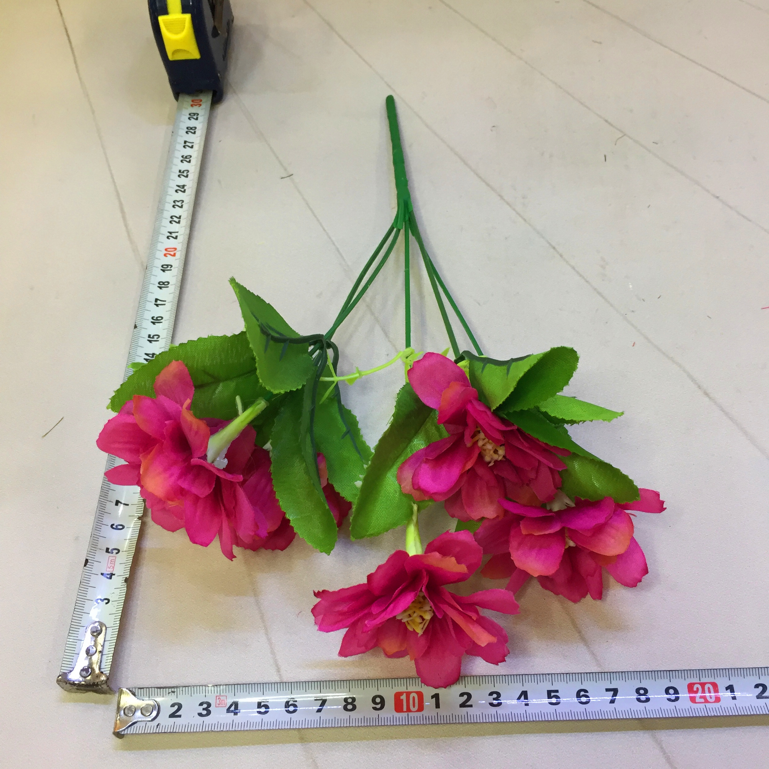 Factory direct sales of 5 artificial rose artificial flowers thumbnail