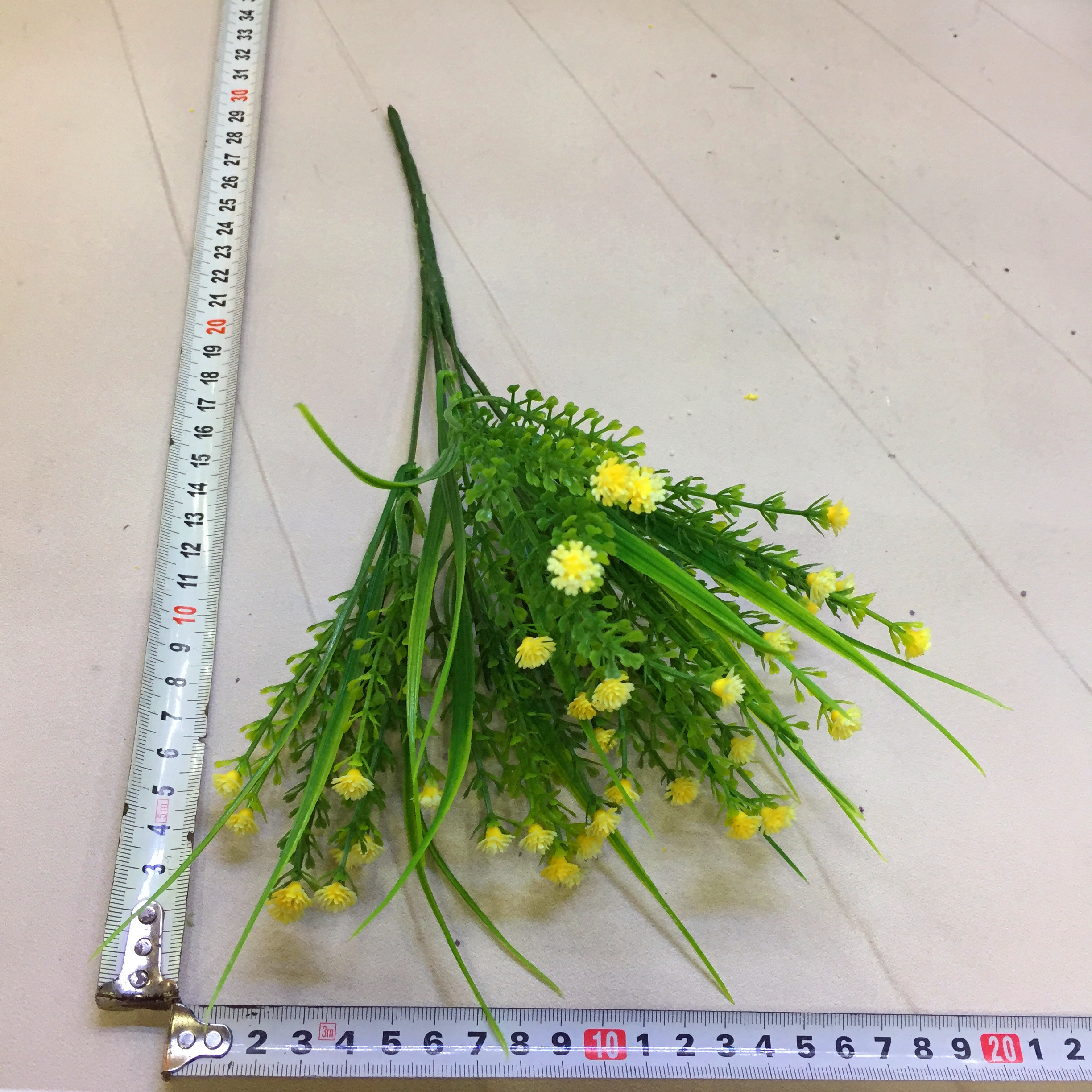 Factory direct sales of 5 artificial flowers of spring grass and starry sky Item Picture