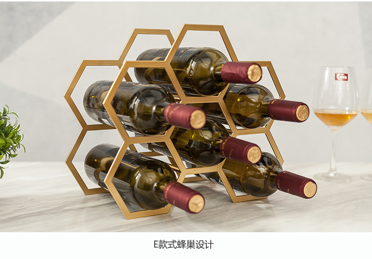 Creative metal decorative items, Nordic-style wine rack, wine grid diamond-shaped model room, home living room wine cabinet decoration and arrangement Application Scenario