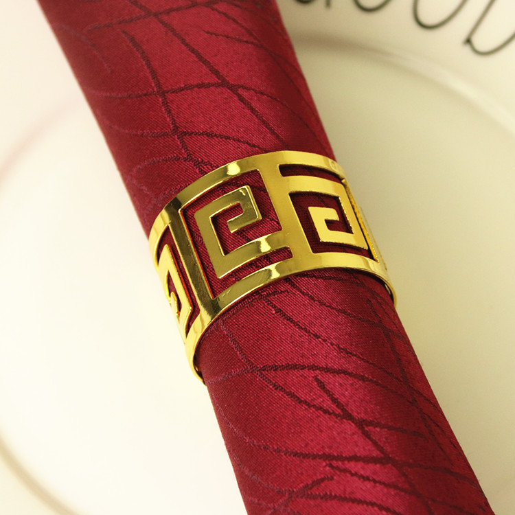 Stainless steel creative hollowed-out square napkin buttons, napkin rings, hotel table tableware, mouth cloth rings, accessories, stainless steel gold-plated napkin rings, hotel supplies, tableware, table decoration, Western dining utensils, kitchenware details Picture