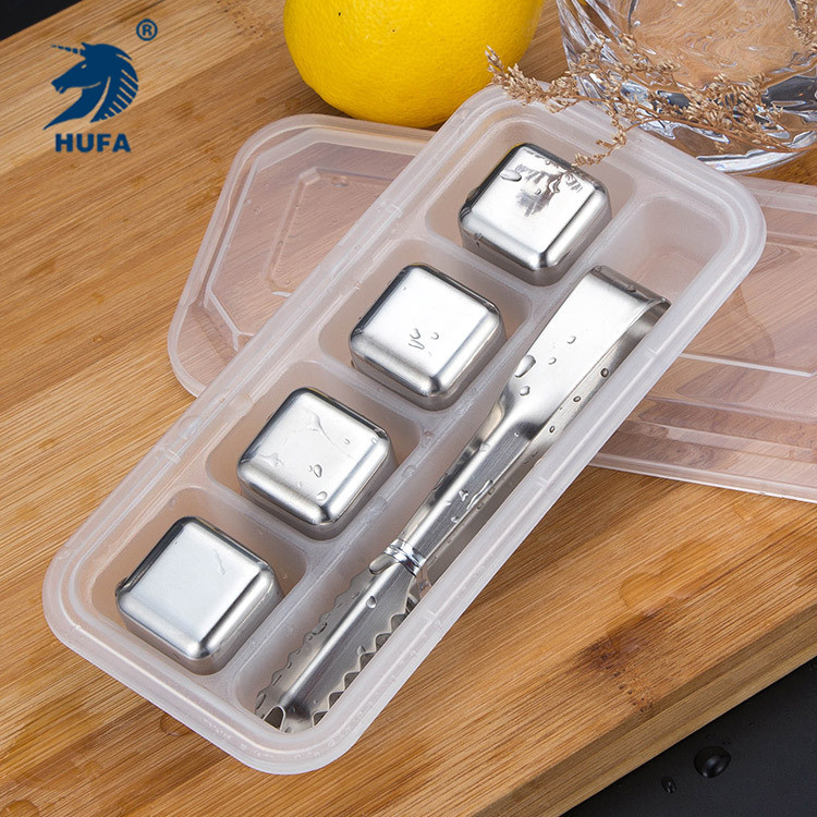 Ice cubes, quick-frozen ice grains, metal ice grains, coffee beverages, whisky, bar wine utensils, creative supplies, 304 stainless steel, stainless steel ice wine stones, bar supplies, beer utensils, stainless steel, beer, multi-purpose ice cubes. details Picture