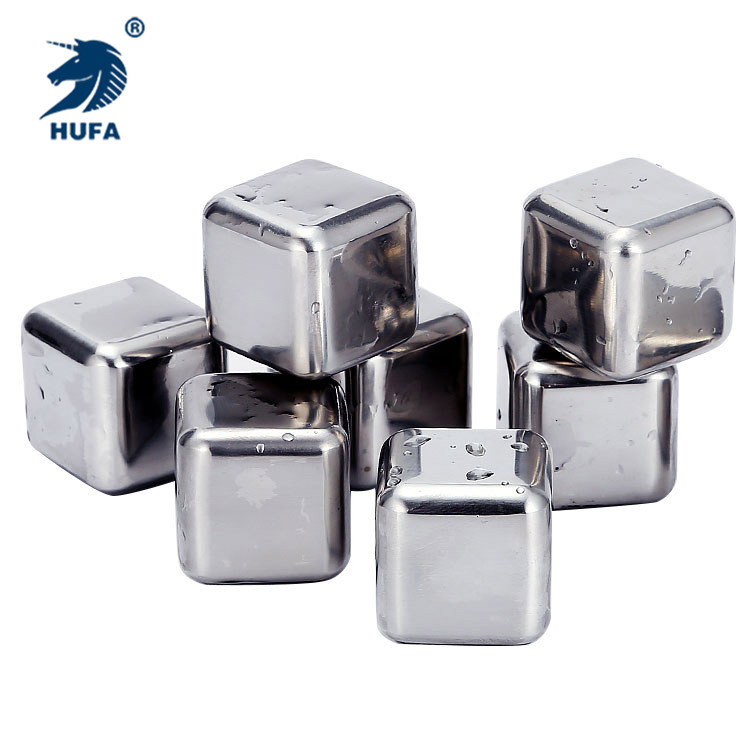 Ice cubes, quick-frozen ice grains, metal ice grains, coffee beverages, whisky, bar wine utensils, creative supplies, 304 stainless steel, stainless steel ice wine stones, bar supplies, beer utensils, stainless steel, beer, multi-purpose ice cubes. Item Picture