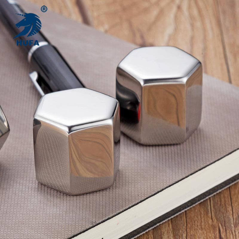 304 hexagonal stainless steel ice cubes, quick-frozen hexagonal ice grains, metal ice grains, coffee, beverage, whisky sets, stainless steel ice, wine stones, bar supplies, stainless steel beer multi-purpose ice cubes, 304 stainless steel ice Specification image