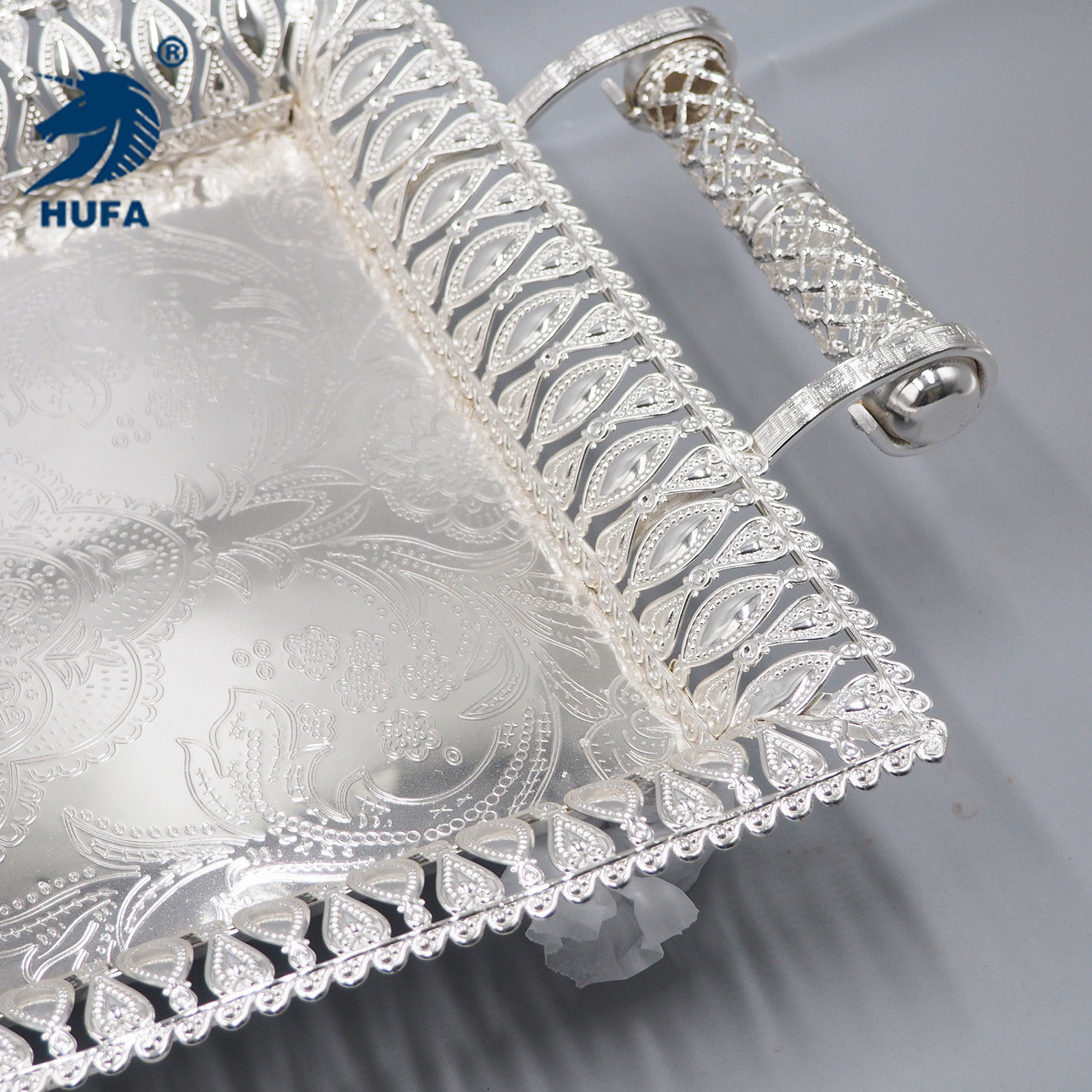 Silver and gold rectangular trays, metal square trays and iron food trays with handles Application Scenario