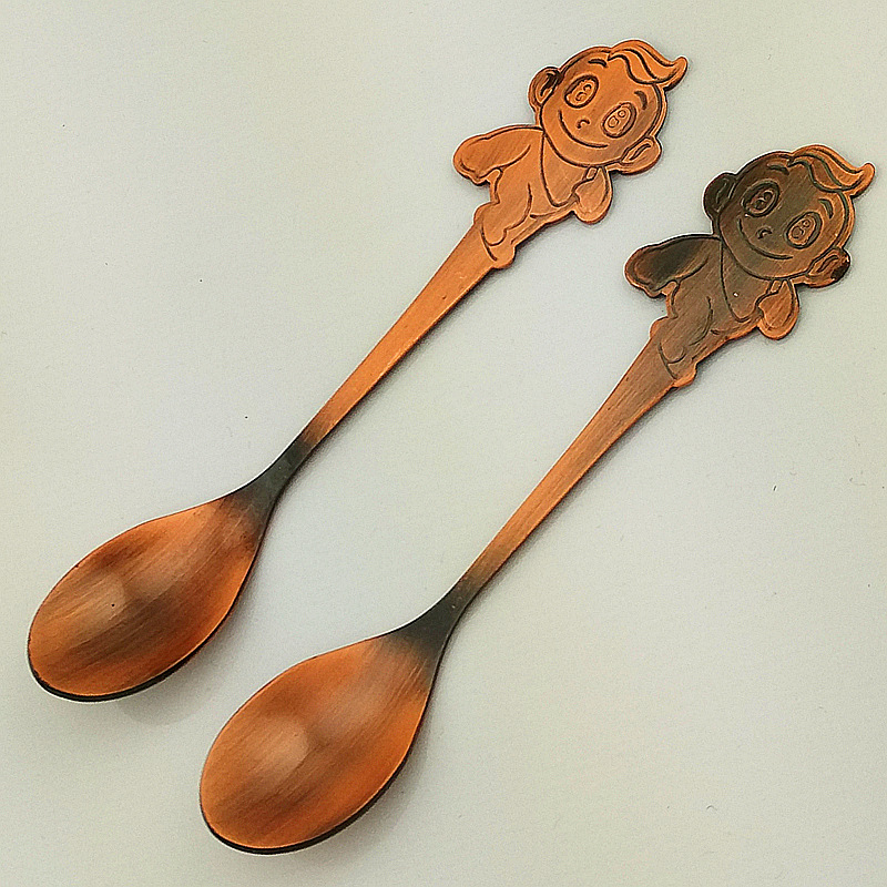 High-quality stainless steel Atongmu children's spoons for Western cuisine, creative cartoon mirror-polished rice spoons, gold and silver JY61 details Picture