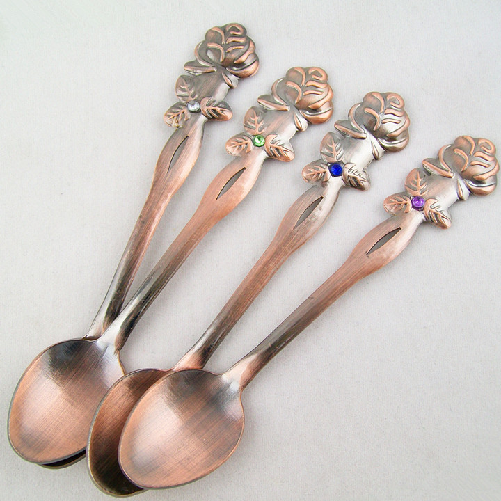 Stainless steel rose retro coffee spoon, creative gemstone dessert spoon, gold and silver ice cream spoon (JY73) details Picture