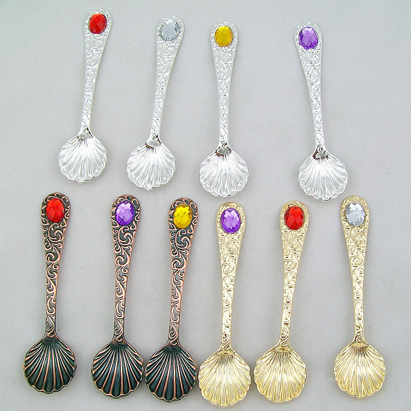 High-quality manufacturer's new retro coffee spoon, ice cream spoon, small spoon, spoon, alloy spoon, gold and silver spoon, creative spoon, decorative spoon, stainless steel coffee stirring spoon, fruit spoon, spoon tableware details Picture