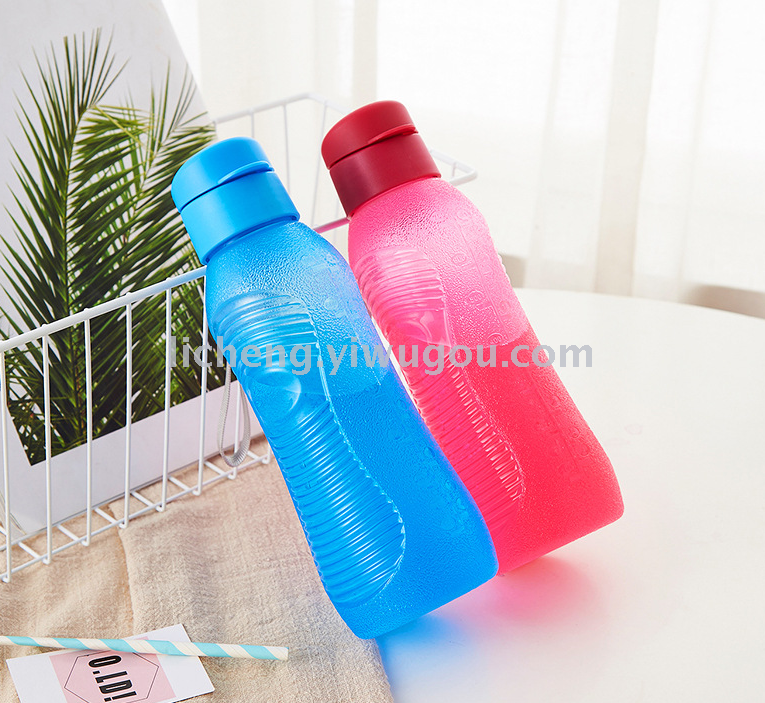 Plastic water bottles, PP cups, sports water cups, tea cups, space cups, plastic cups Item Picture