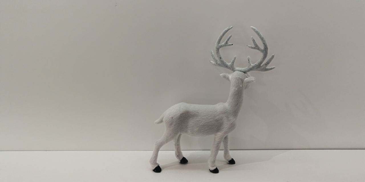 Christmas simulation deer gift display scene arrangement Christmas gifts Specification image
