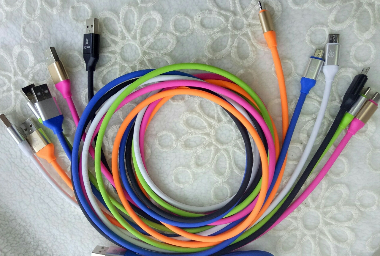 手机数据线快充Q弹线1.2米苹果三星华为手机安卓数据线过2A