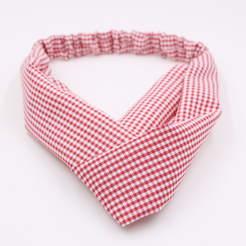 Fabric large and small checkered cross elastic hair bands, Korean-style facial wash hair bands, hair bands, versatile cross hair accessories for women Application Scenario