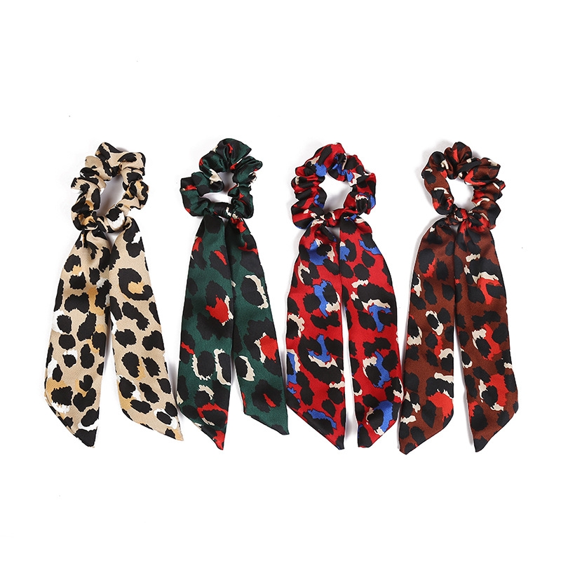 Wholesale of creative leopard print hair bands for women, fashionable and retro printed fabric, bow hair accessories, ribbons and headwear details Picture