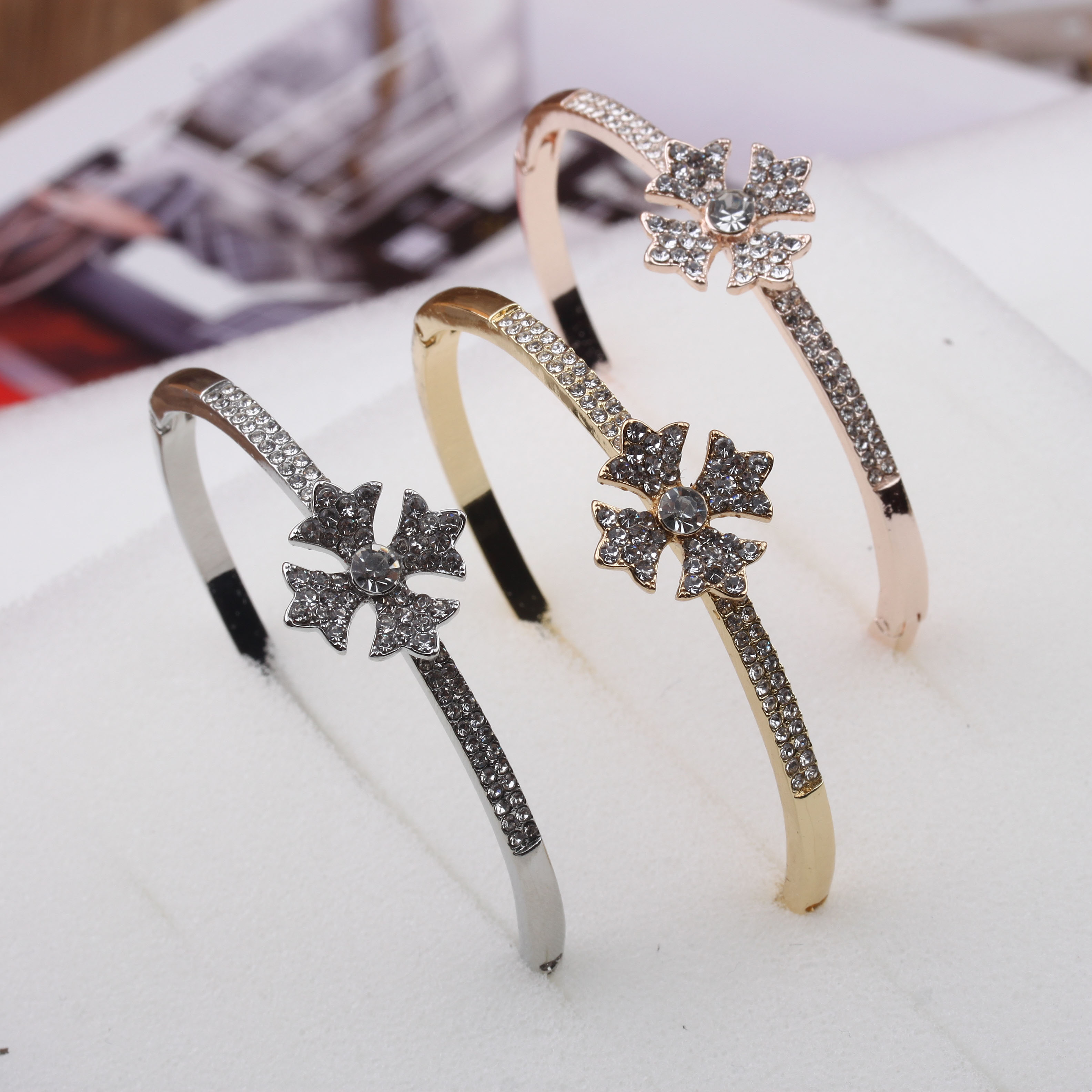 布丁小站精品店手镯女时尚镀18K玫瑰金个性简约