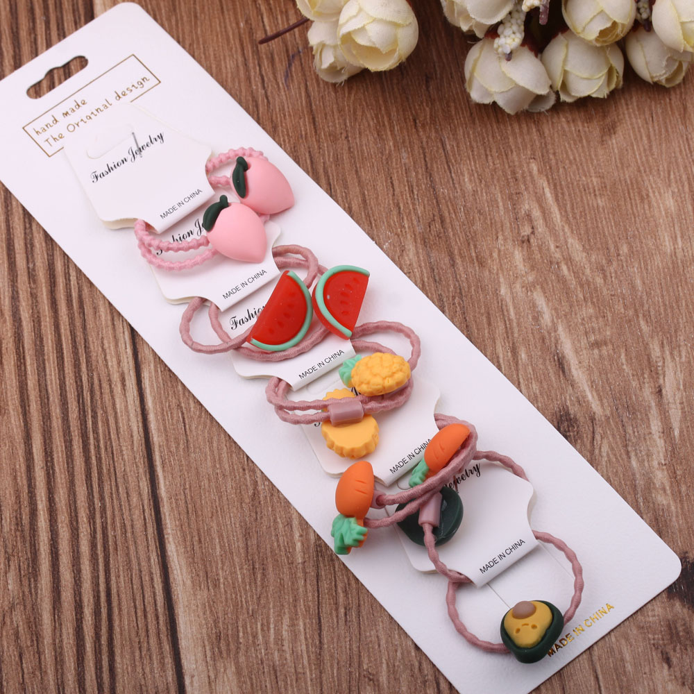 A cute little girl's hair tie with a rubber band, a popular hair band for girls and children, and a hair accessory Specification image