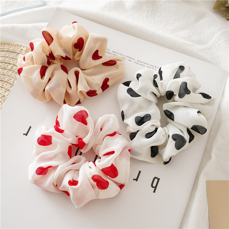 The new color heart-shaped large intestine circle hair band accessory from Santai, a cross-border cloth circle for women, and an elastic band for tying hair Specification drawing