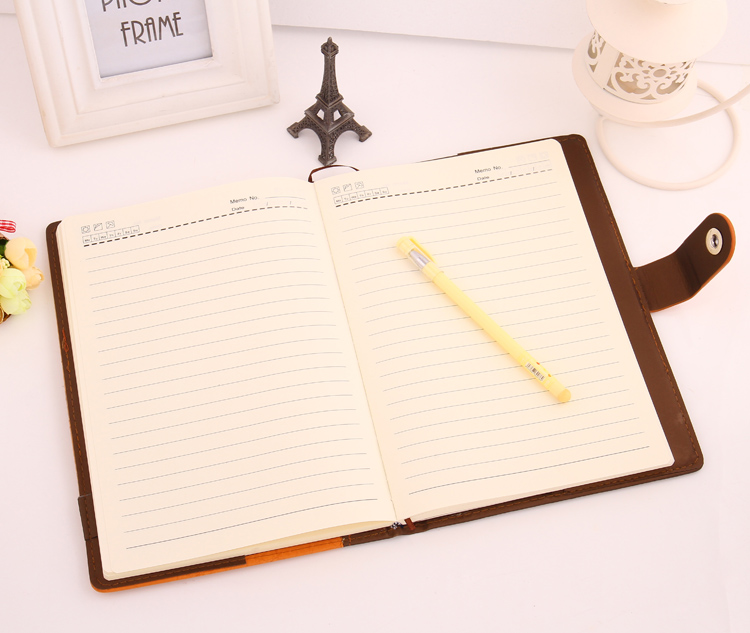 Customized logo design for business office gifts, clasp paperback notebooks, universal study and meeting manuals, diaries Item Picture