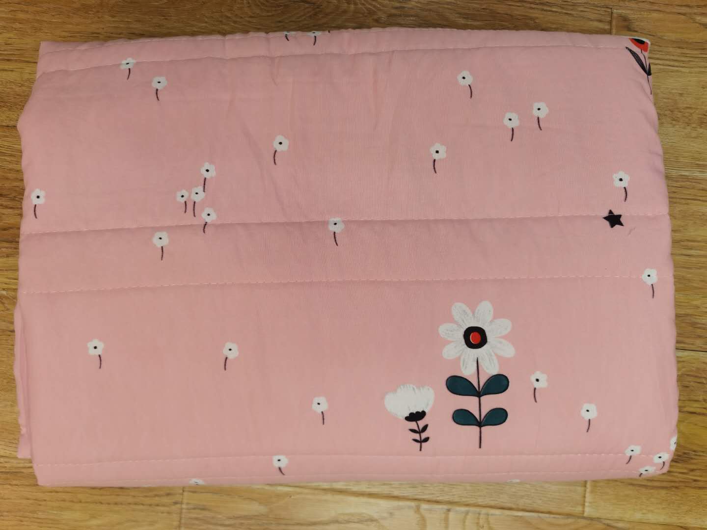 Air-conditioned summer cooling quilt, thin washable cotton summer quilt, machine-washable thin quilt, spring and autumn quilt, single student dormitory show Application Scenario