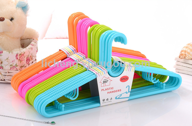 35823 percha de plástico. Cortavientos colgador de ropa colgador de secado y mojado nuevo colgador antideslizante de doble uso 5 unidades