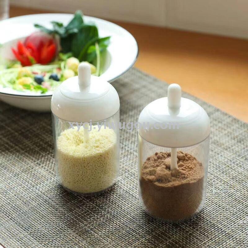 Simple plastic baby bottle seasoning jar Application Scenario