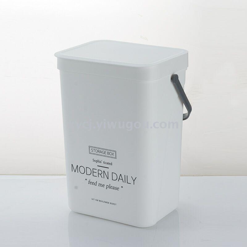Wall-mounted trash can with handle Application Scenario