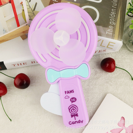 Lollipop hand-pressed fan, outdoor portable with strong wind force, small fan, safe and environmentally friendly for girls, children and students Application Scenario