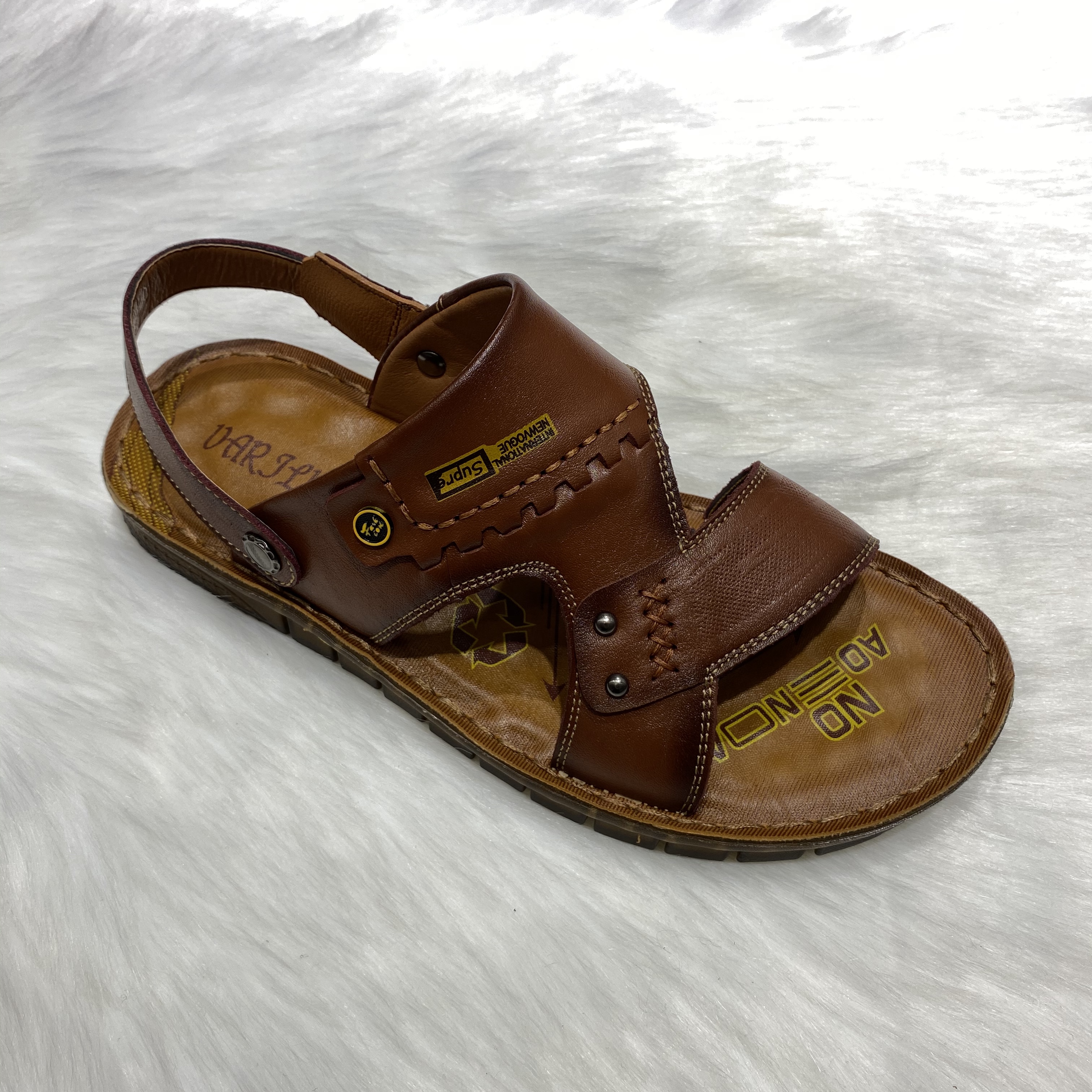 女王鞋贸夏季时尚潮流热销款真皮定制沙滩透气厚底防滑男鞋