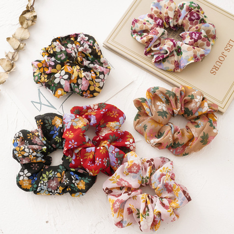 New Japanese and Korean version floral and fresh hair and large intestine ring accessories, ins style, versatile for girls, sweet fabric ring manufacturer full figure