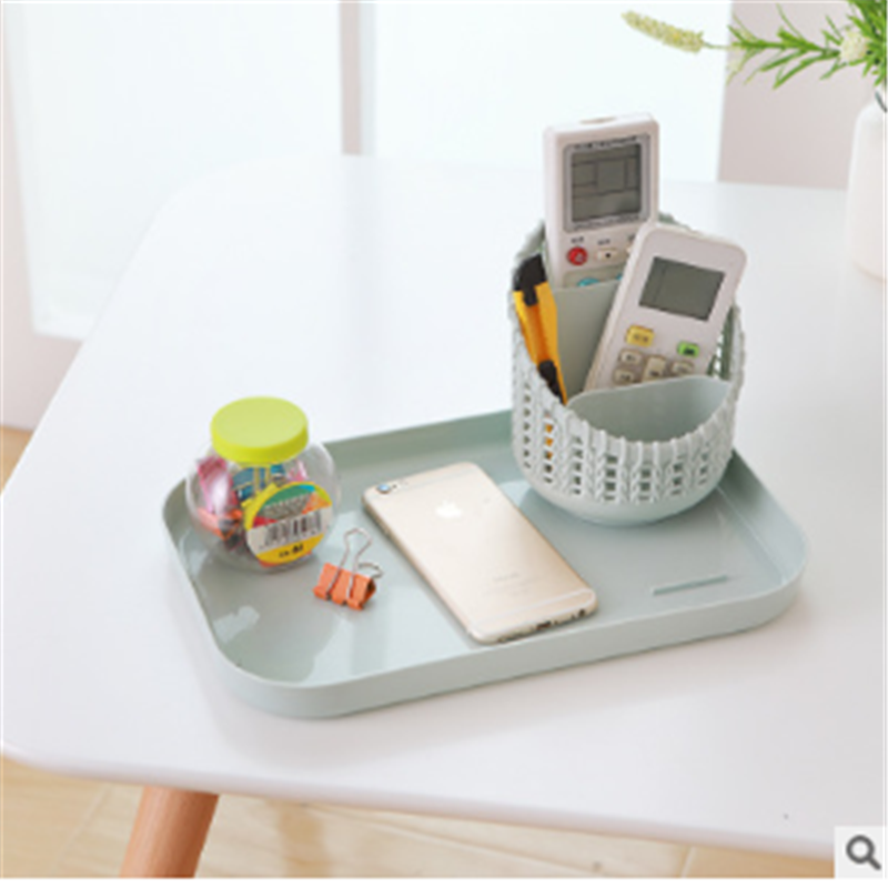 Simple desktop storage box with hollowed-out pen barrel