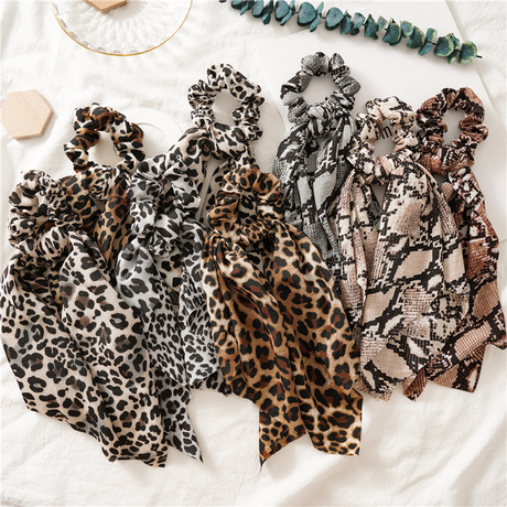 Three-state accessories: leopard print knotted ponytail ribbon hair band, European and American women's snake print large intestine circle, fabric circle, updo hair accessory details Picture