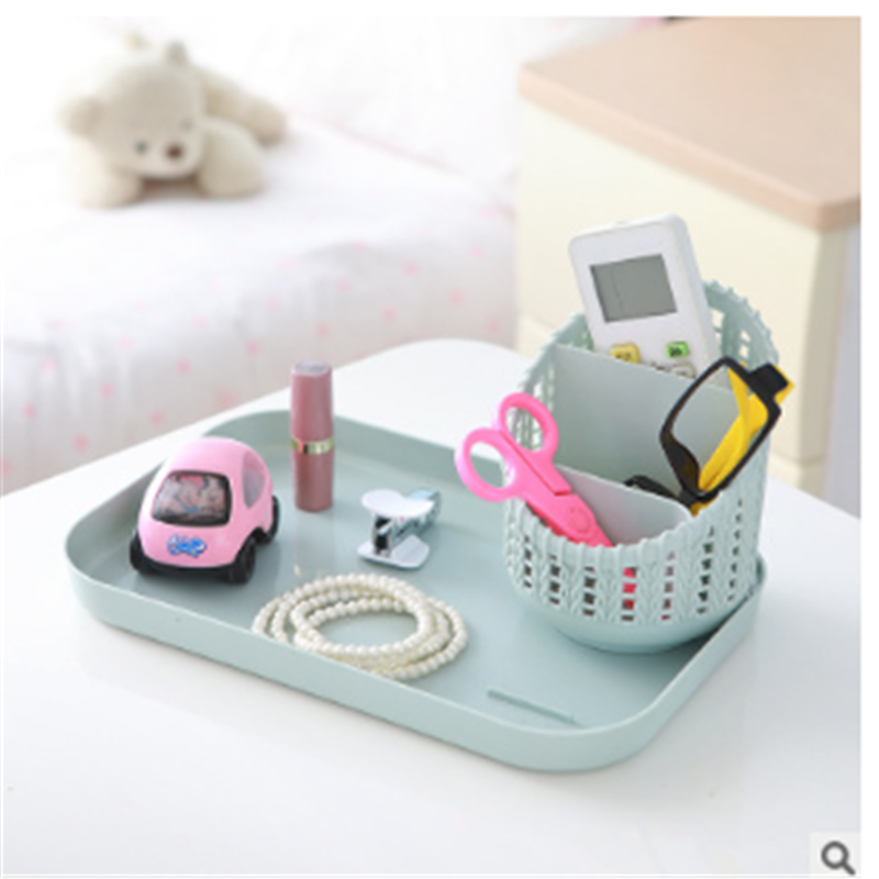 Simple desktop storage box with hollowed-out pen barrel details Picture