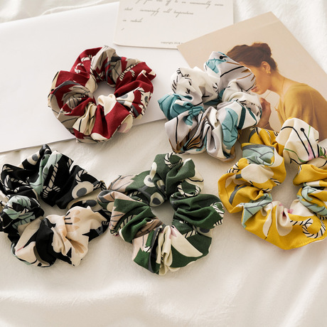 In the spring of 2020, new floral large intestine circle fabric circle, European and American women's hair bun, elastic and versatile hair accessories, cross-border hair circle full figure
