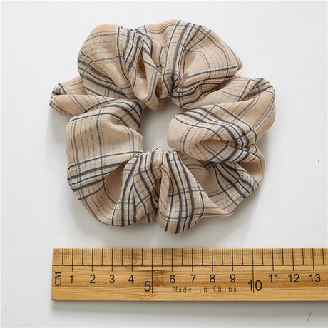 Three States Cross-border Japanese and Korean Edition New Spring and Summer Large Intestine ring, hair band, floral checkered retro women's fabric headband accessory Item Picture